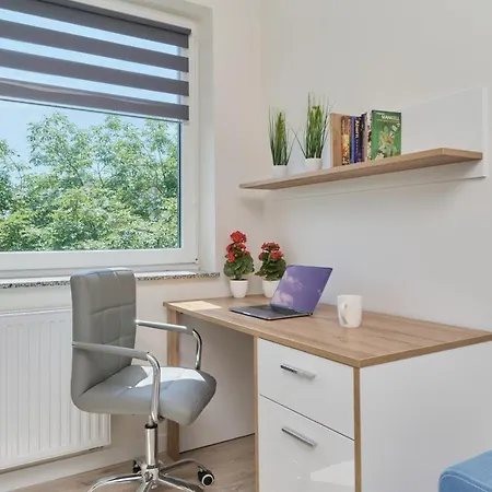 Apartament Piekna Z Parkingiem By Renters Apartmán *